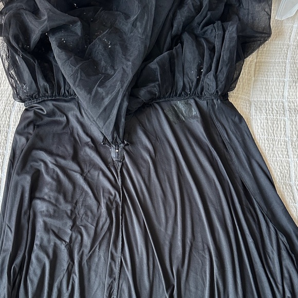 Shimmering Black Sequin Dress with tulle skirt - Picture 4 of 6